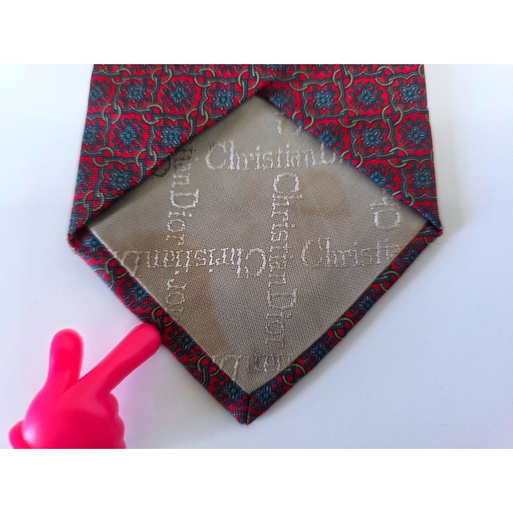 Christian Dior Mens Silk Tie Red Blue Geometric Medallion Woven in Italy USA - Picture 4 of 4